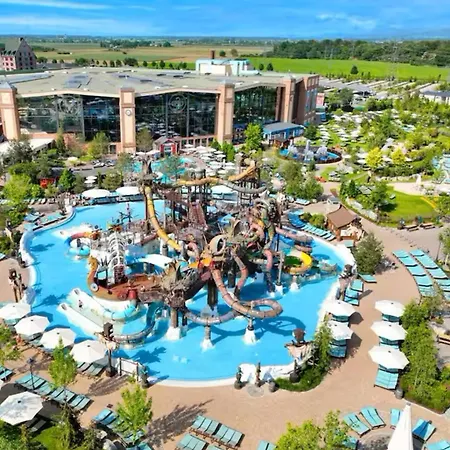 Maki Schwarzwald Europa Park Rulantica Strassburg *