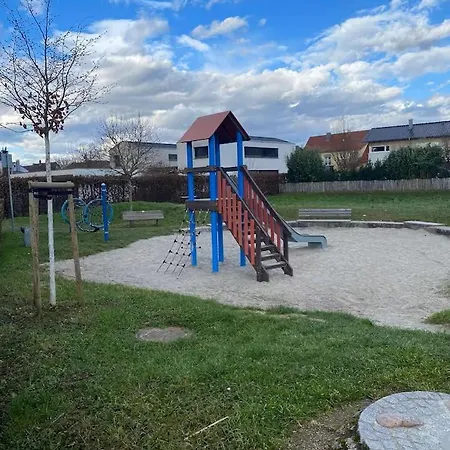 Maki Schwarzwald Europa Park Rulantica Strassburg * Friesenheim (Baden-Wurttemberg)